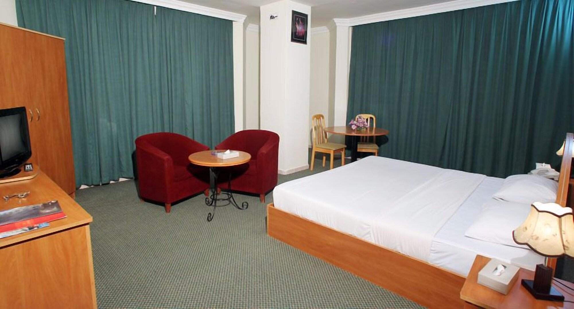 Gulf Horizon Hotel Doha Exterior photo
